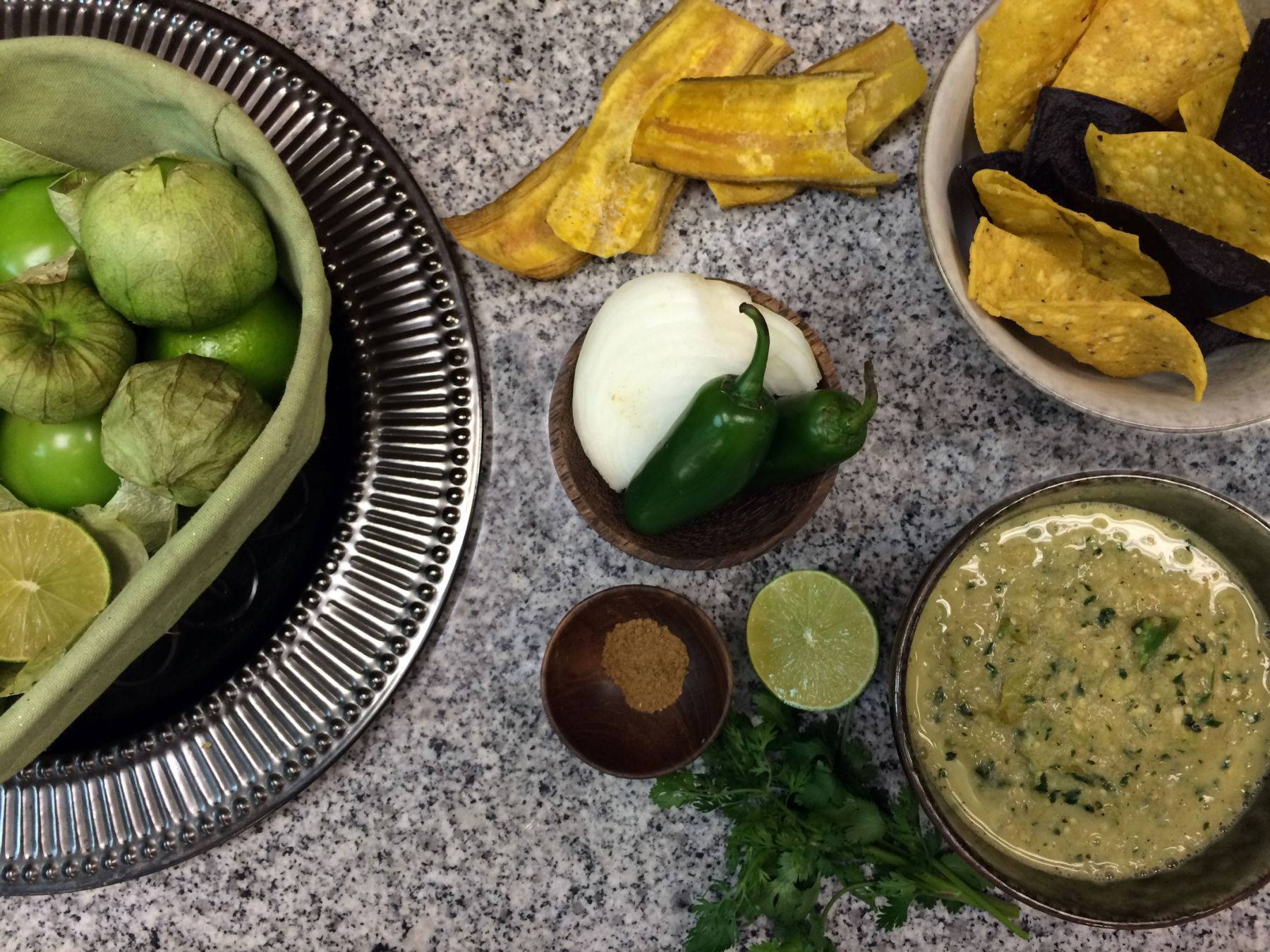 Tomatillo Salsa Recipe - Neuman's Kitchen